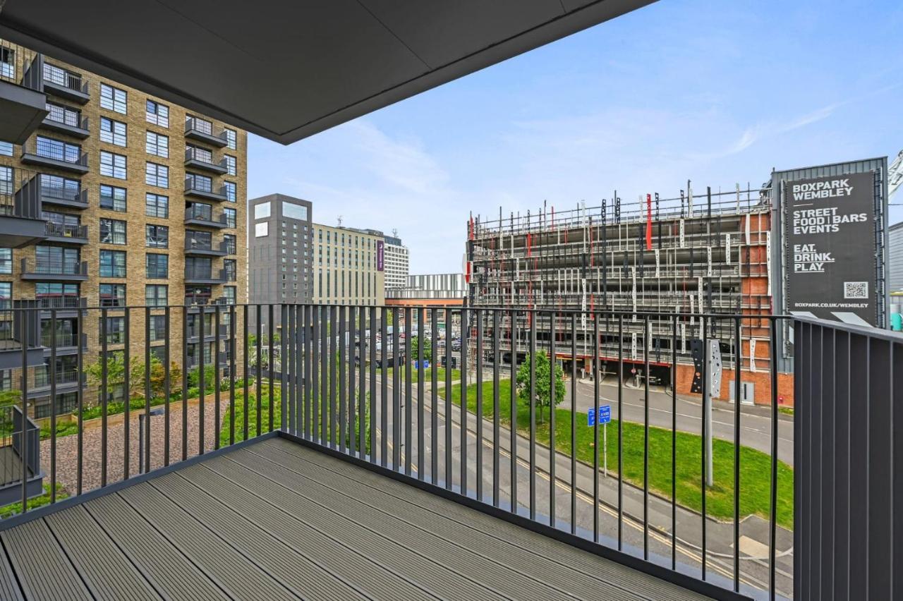 Modern And Chic Apartments At Ferrum Near Wembley Park London Exterior photo