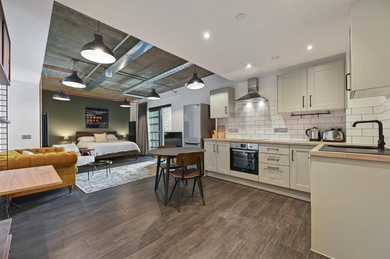 Modern And Chic Apartments At Ferrum Near Wembley Park London Exterior photo