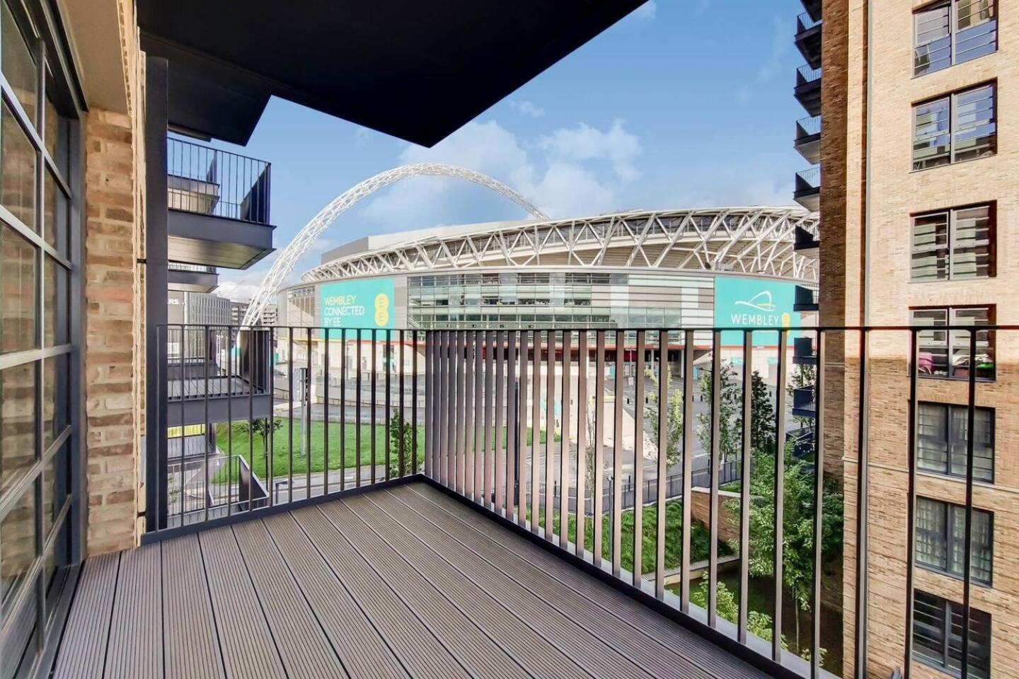 Modern And Chic Apartments At Ferrum Near Wembley Park London Exterior photo