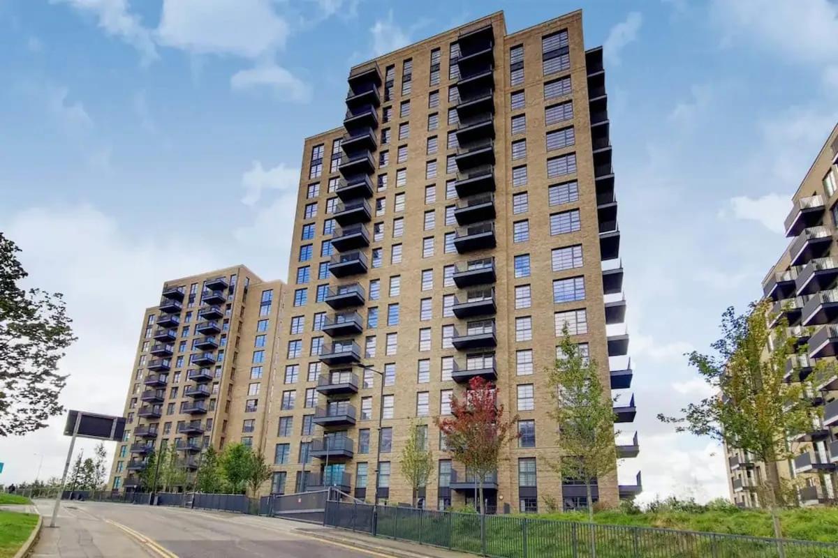 Modern And Chic Apartments At Ferrum Near Wembley Park London Exterior photo